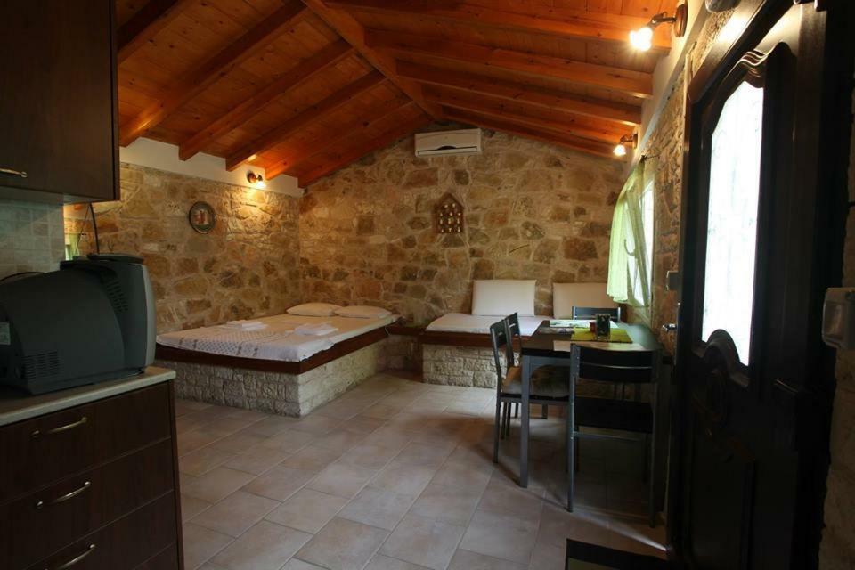 Villa Loulaki Magazia Paxi Arvanitakeika Kültér fotó